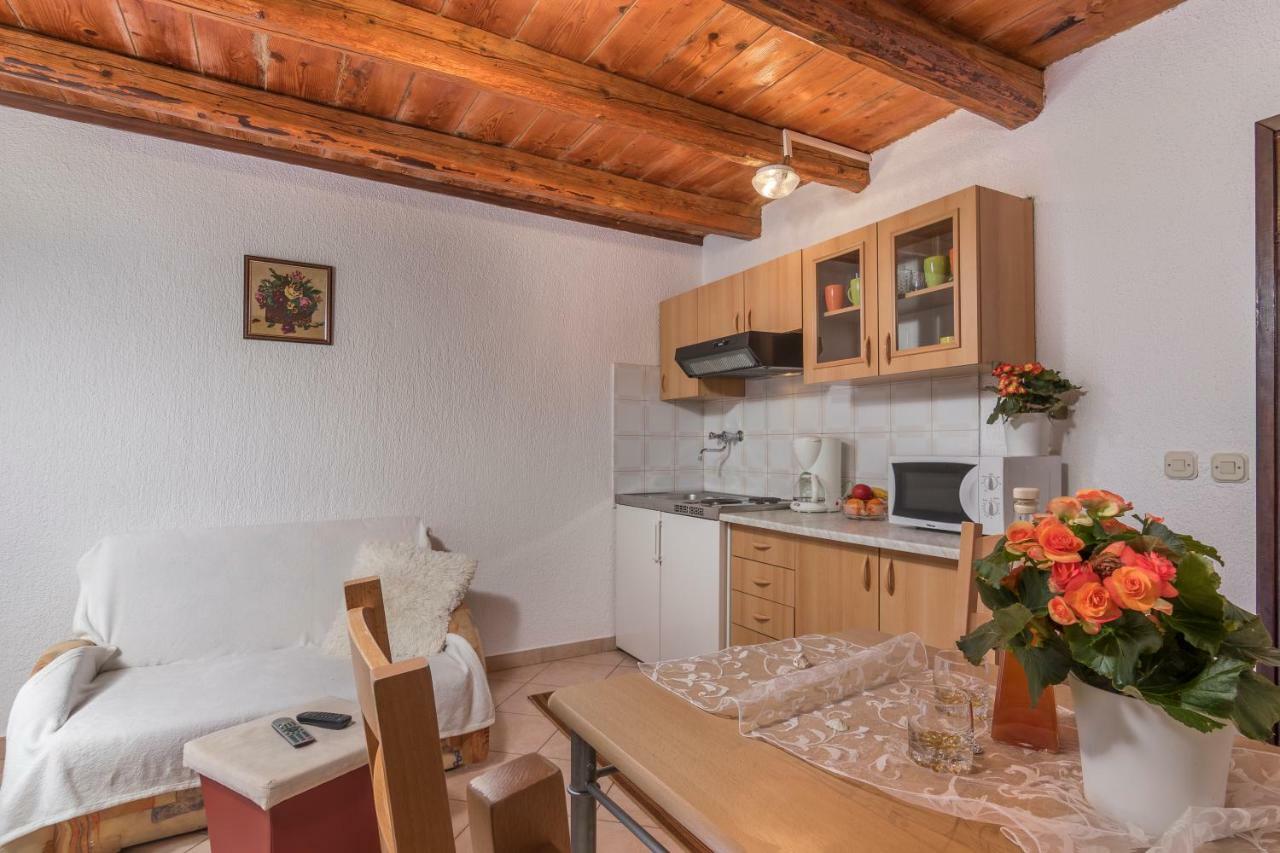 Apartmani Zikovic Porec Esterno foto